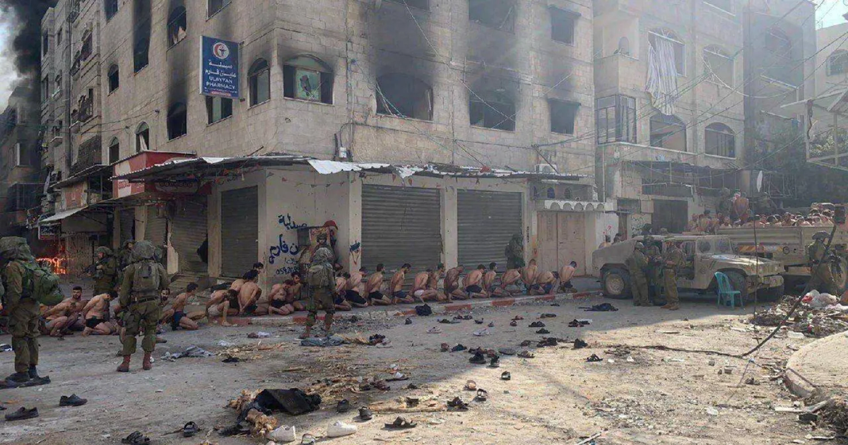في اسرائيل : المستوى القيادي ينتقم من جنود وضباط سرَّبوا صور تعذيب أسرى فلسطينيين !!